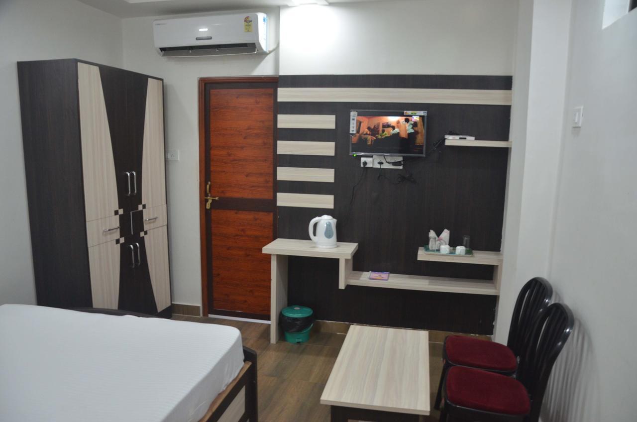 Hotel Pyara Palace Gaya Habitación foto